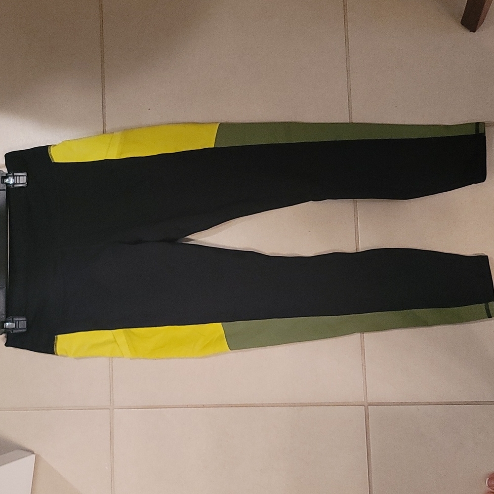 FABLETICS - Picture 2 of 4